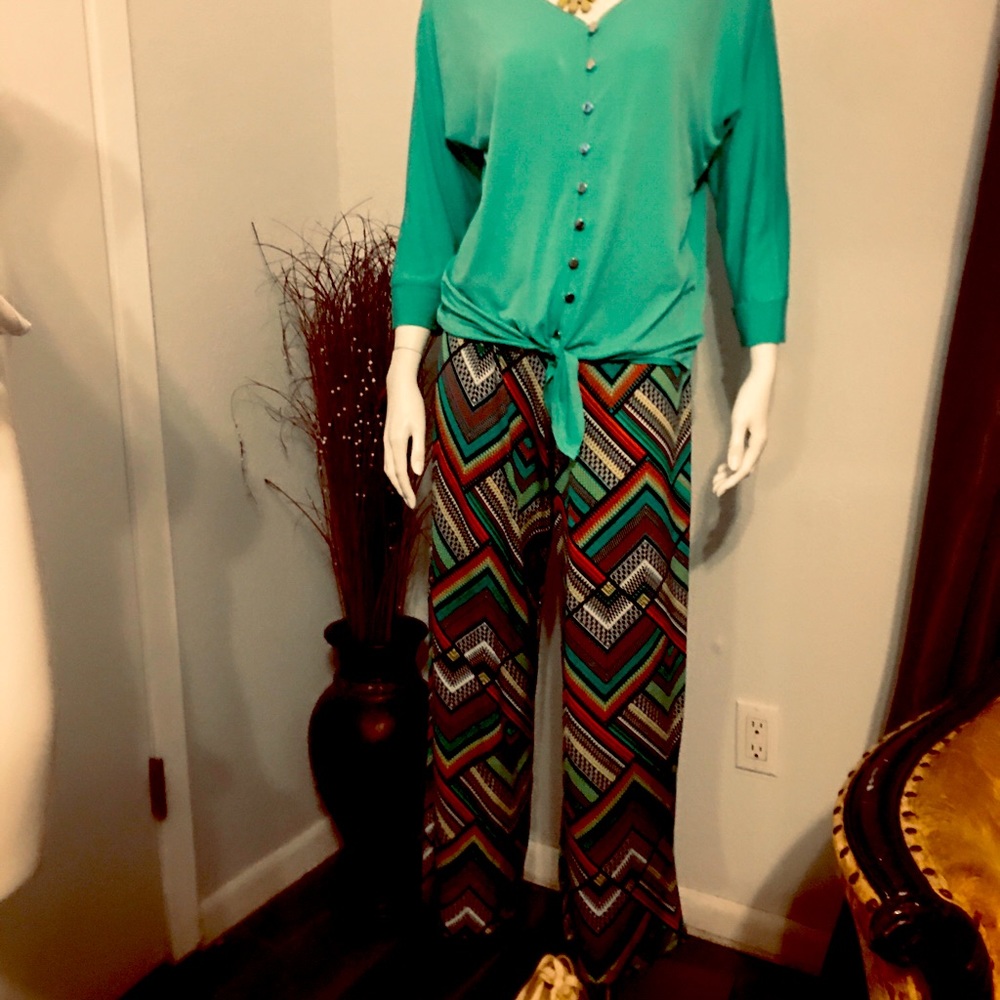 Valerie Stevens set size small